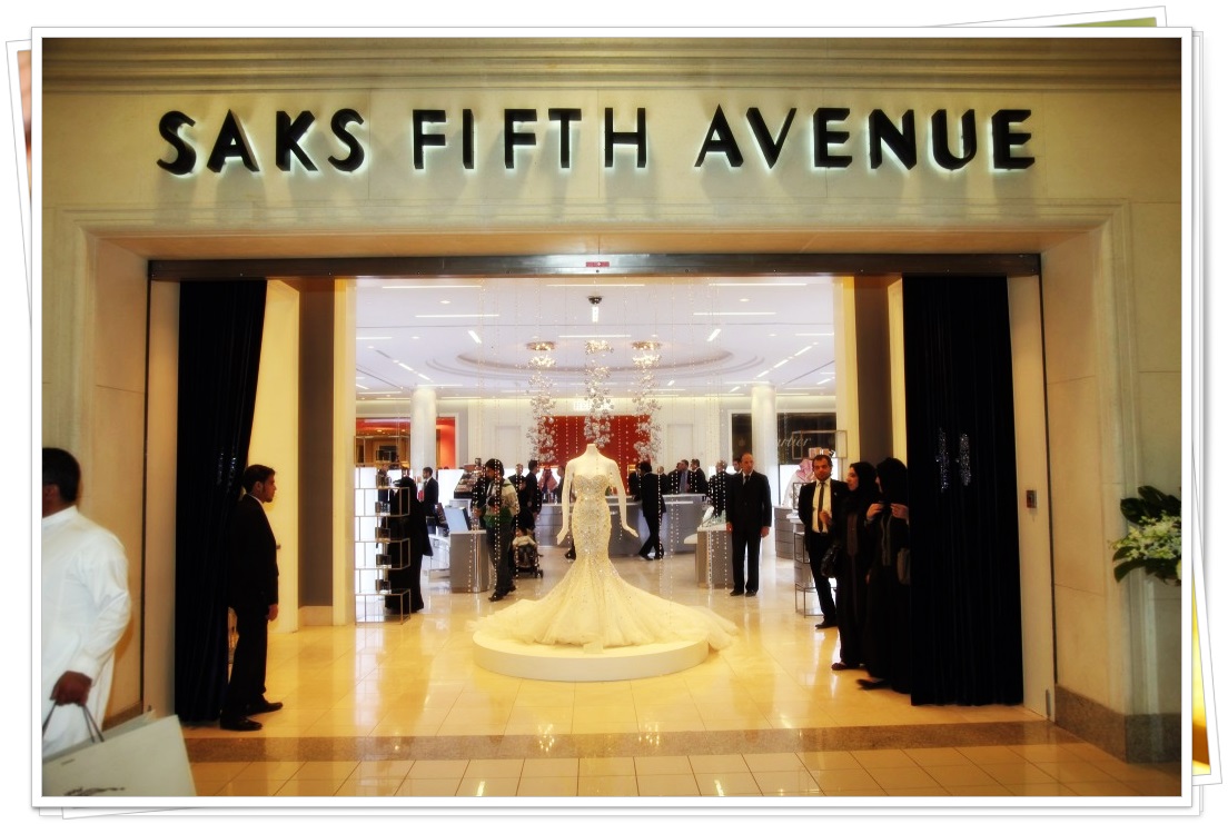 Saks Fifth Avenue event entrance